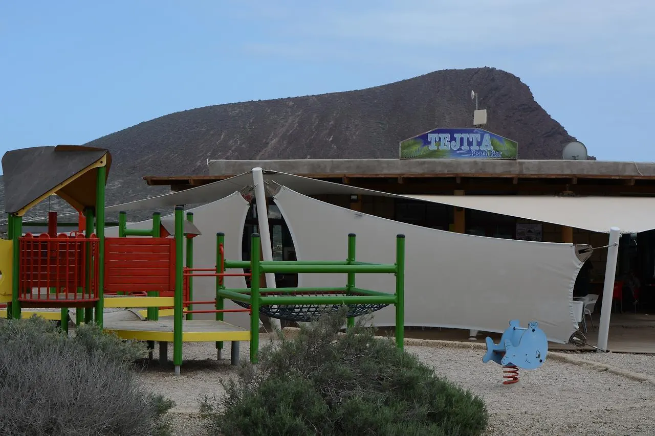 Eco-Wooden Houses Camping Montana Roja El Médano 0*,
